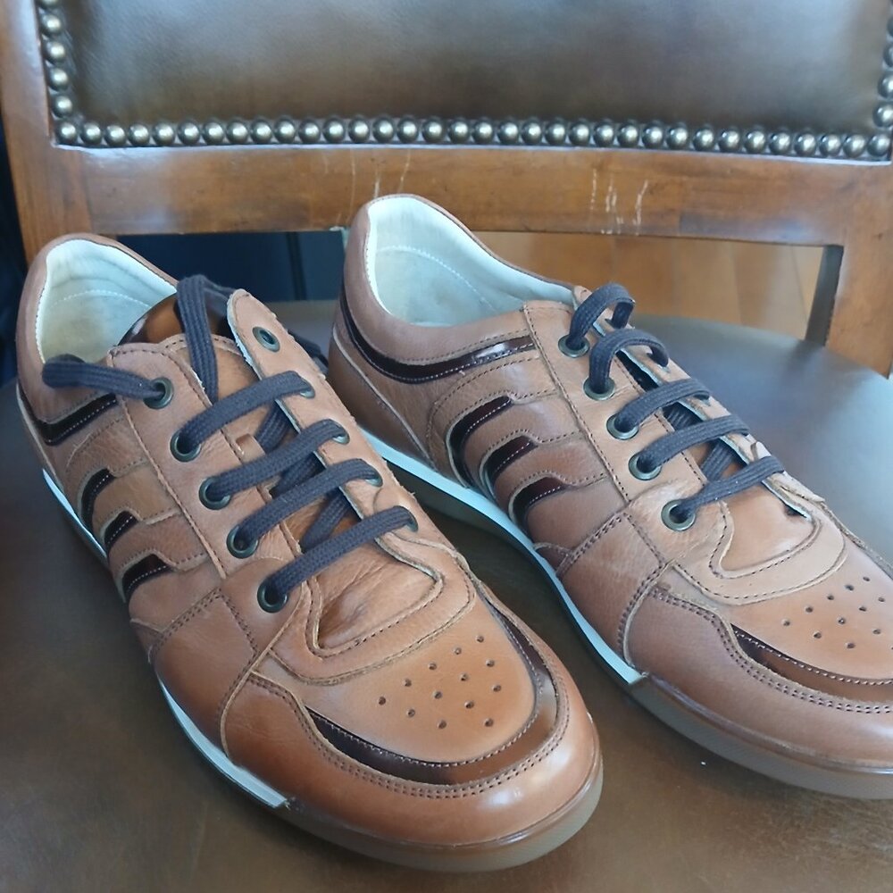Mens leather lace up sneakers . Brand new and unworn.